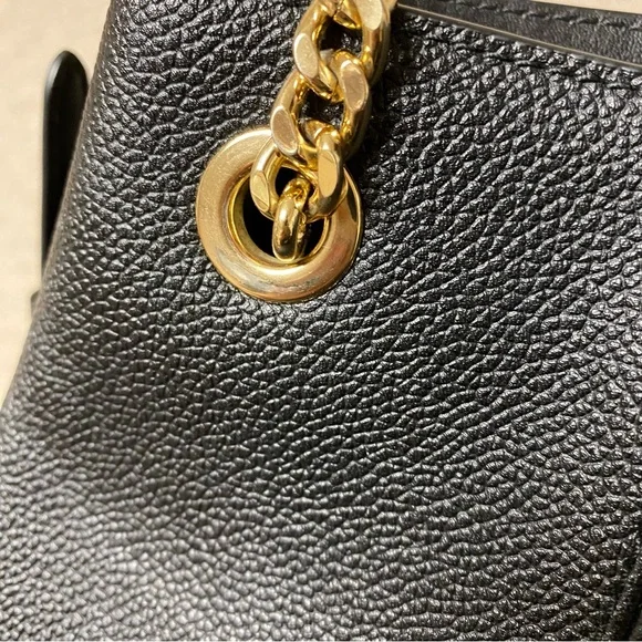 ✨HOST PICK✨Michael Kors Teagan Small Pebbled Leather Messenger Bag - Picture 11 of 14